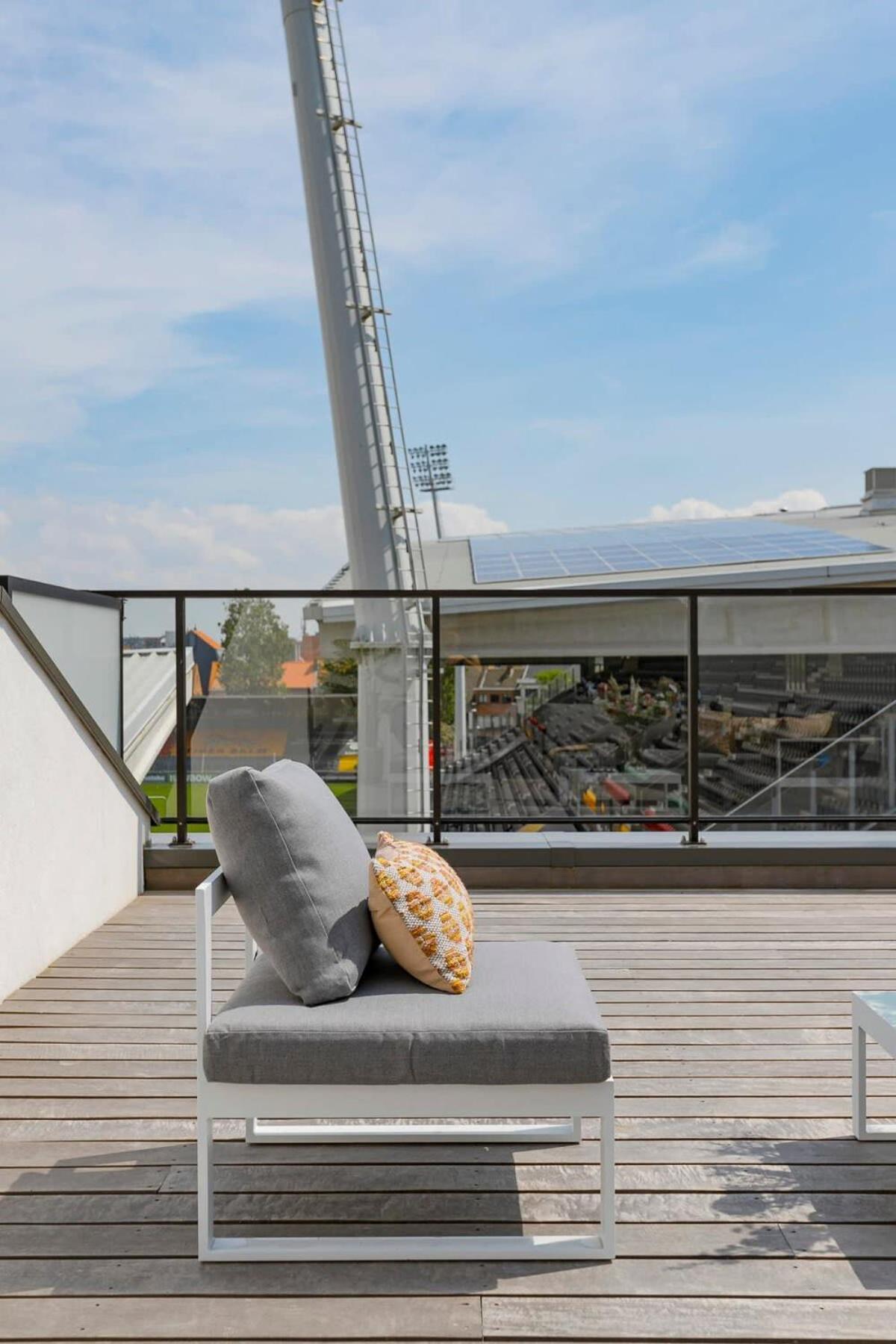 Family House With Stunning Roof Terrace Overlooking The Diaz Arena Ostend Exterior photo